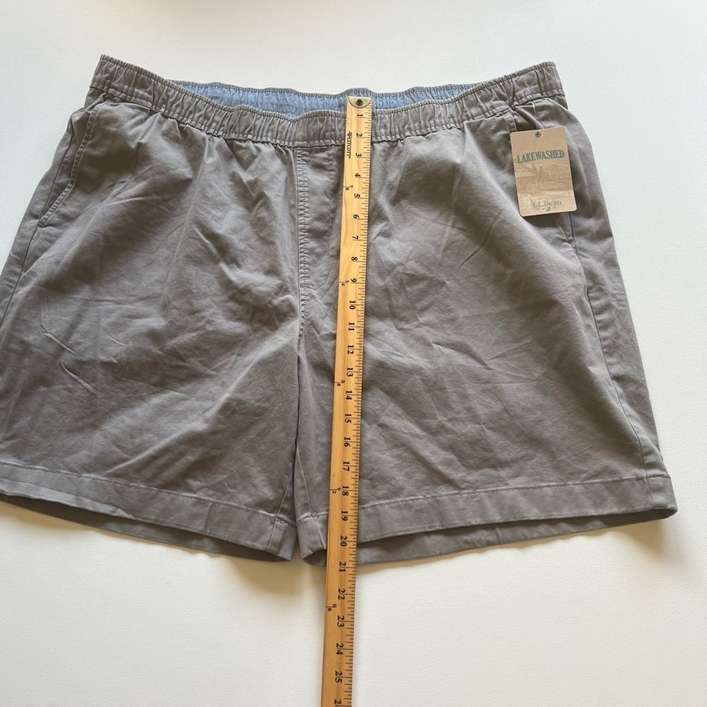NWT Men's 3XL LL Bean Lakewashed Stretch Khaki Shorts Pull-On 8" Inseam (F1)